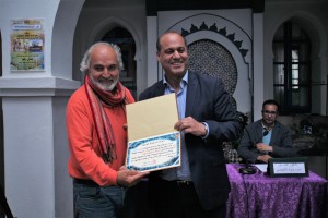 شفشاون… المدينة التي كتبتُ اسمي على زرقتها ثم منحتني مواطنتها