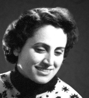 سميرة عزام